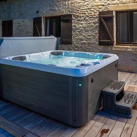 Piscine Chauffee Et Jacuzzi - 4 Adultes 4 Enfants Prázdninový dům *
